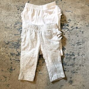 Lot of two Old Navy girls pants 0-3 months